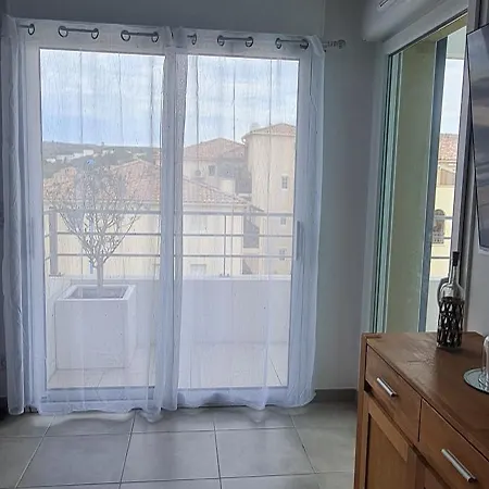 Sunset Apartment *